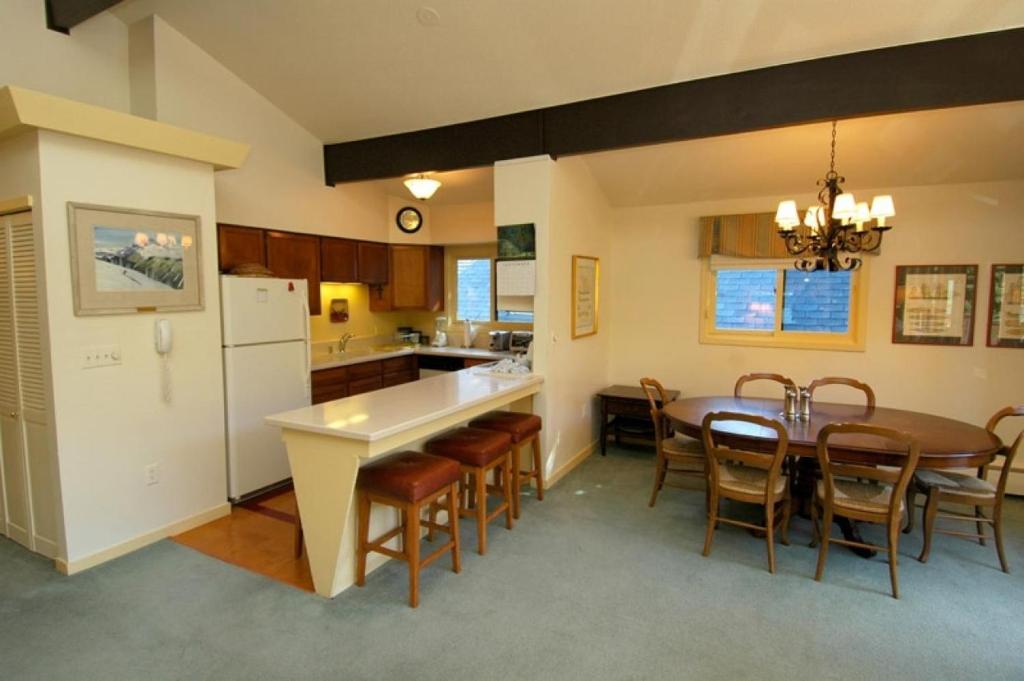 118 E. Bleeker St. Upper Level - thumb 2