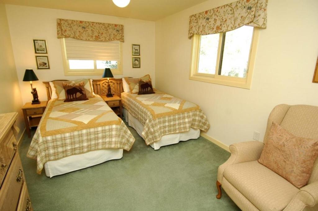 118 E. Bleeker St. Upper Level - thumb 4