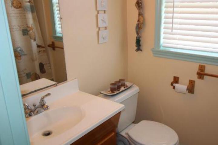 Yellow House - thumb 3