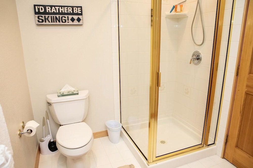 105 Aspenwood Lodge 1 Bedroom Condo - thumb 1