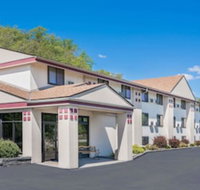 Super 8 by Wyndham Mankato - Accommodation Indiana