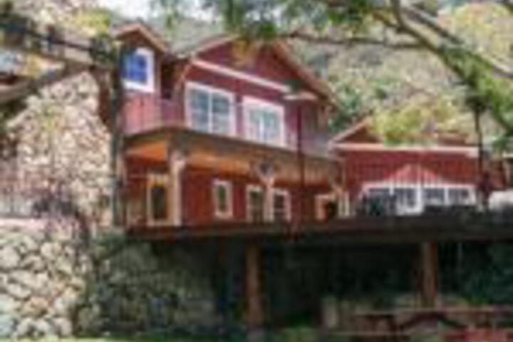 Circle Bar B Guest Ranch - thumb 0