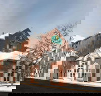 La Quinta Inn  Suites by Wyndham Cleveland Macedonia - Accommodation Indiana