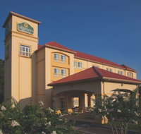 La Quinta Inn  Suites by Wyndham Norfolk Airport - Accommodation Indiana