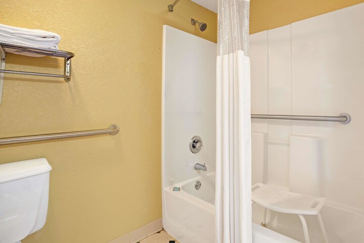 Travelodge By Wyndham Forest Park Atlanta South - thumb 6