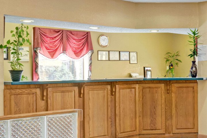 Travelodge By Wyndham Forest Park Atlanta South - thumb 2