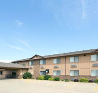 Super 8 by Wyndham Dewitt - Accommodation Indiana