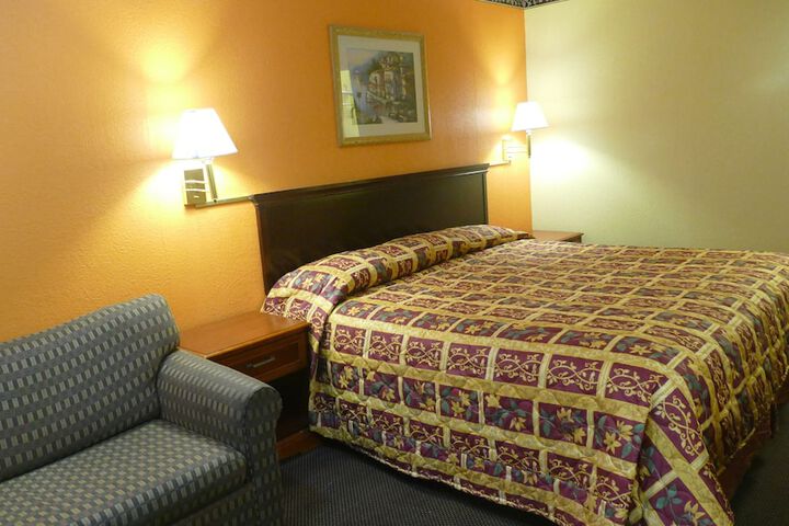 Allstate Inn Seymour - thumb 7