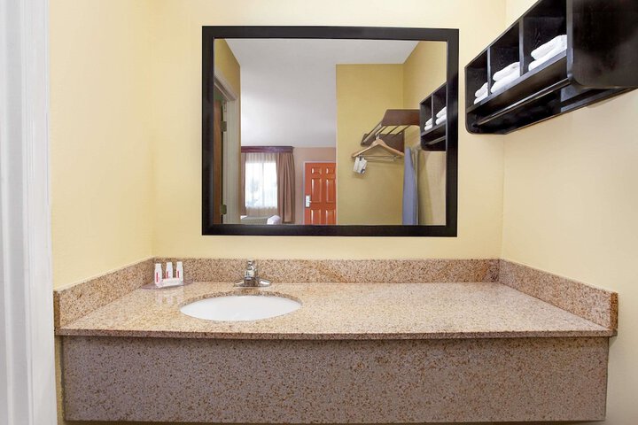 Days Inn By Wyndham Acworth - thumb 7