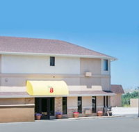 Super 8 by Wyndham Casper West by the River - Accommodation Indiana