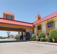 Red Roof Inn Plus Dallas - Addison - Accommodation Indiana