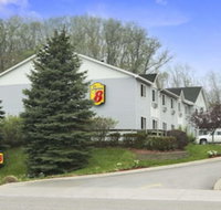 Super 8 by Wyndham Manistee - Accommodation Indiana