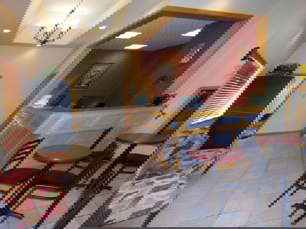 Super 8 By Wyndham Gillette - thumb 5