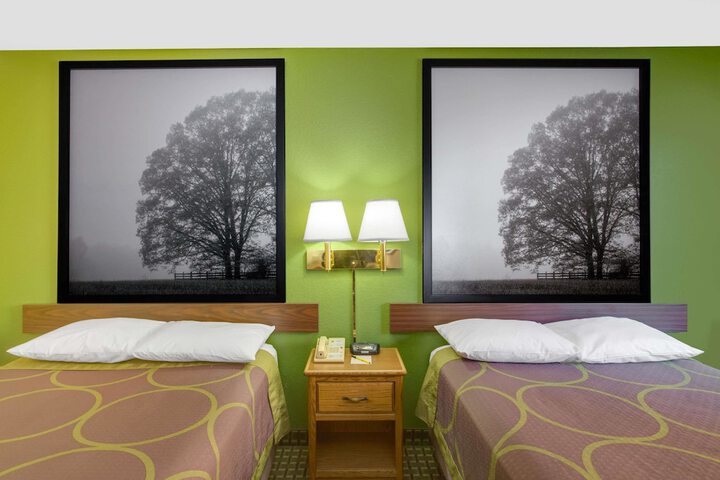 Super 8 By Wyndham Radford VA - thumb 4