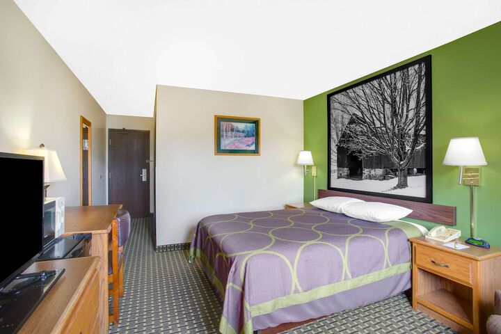 Super 8 By Wyndham Radford VA - thumb 6