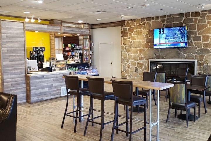 The Cru Hotel - thumb 2