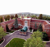 Bertram Inn at Glenmoor - Accommodation Indiana