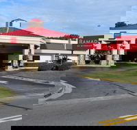 Ramada by Wyndham Savannah Gateway - Accommodation Indiana