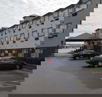 Best Western Greentree Inn  Suites - Accommodation Indiana