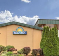 Days Inn by Wyndham Black Bear - Accommodation Indiana