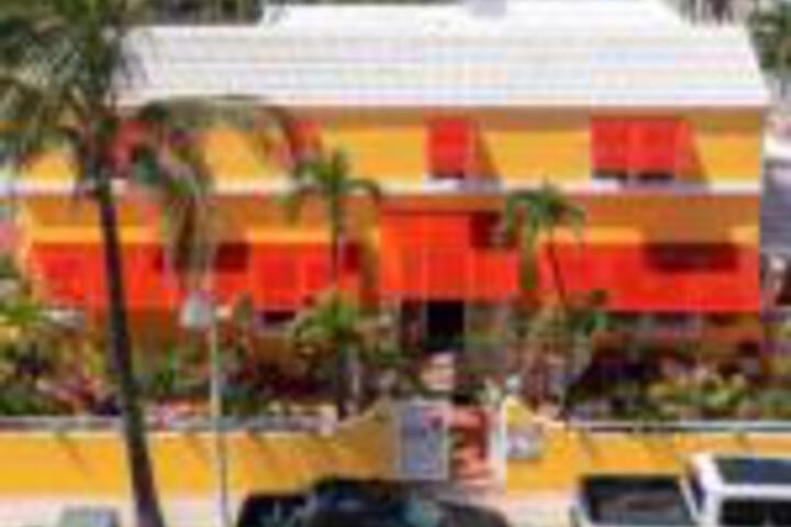 Villa Sinclair Beach Suites & Spa - thumb 0