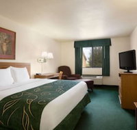 Baymont by Wyndham Hearne - Accommodation Indiana