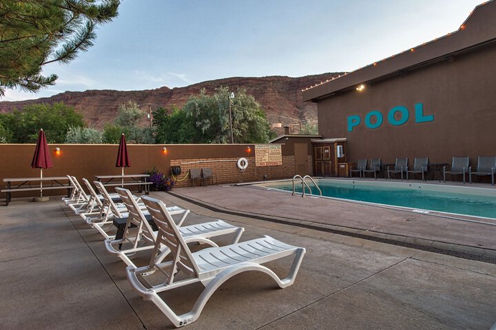 Big Horn Lodge - thumb 1