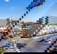 Comfort Inn  Suites Ballpark Area - Accommodation Indiana