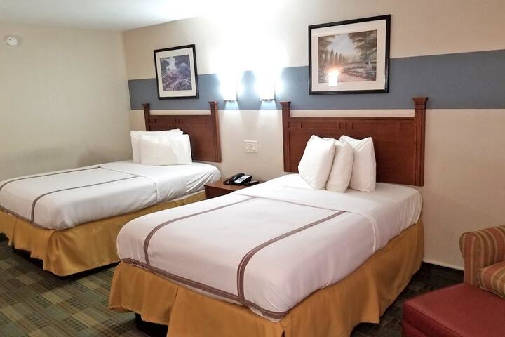 Americas Best Value Inn Marshall - thumb 5