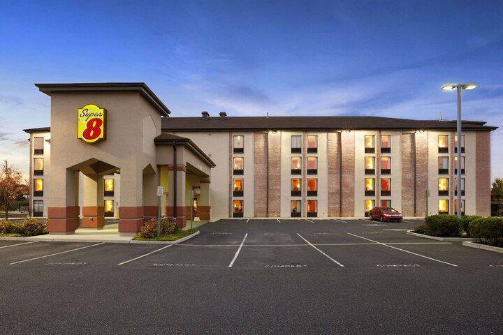 Super 8 By Wyndham Mount Laurel - thumb 1