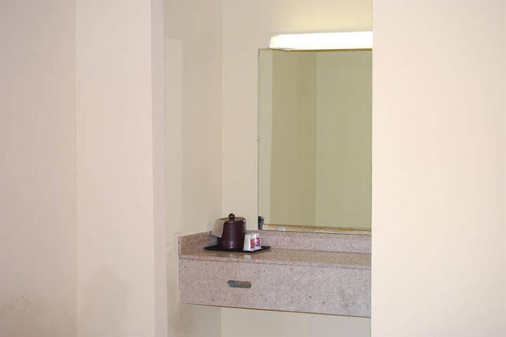 Atlanta Airport Hotel - thumb 4