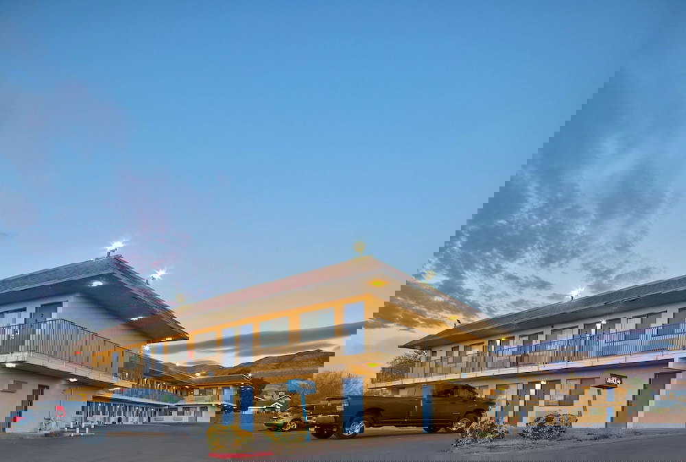 Motel 6 Alamogordo, NM - thumb 2