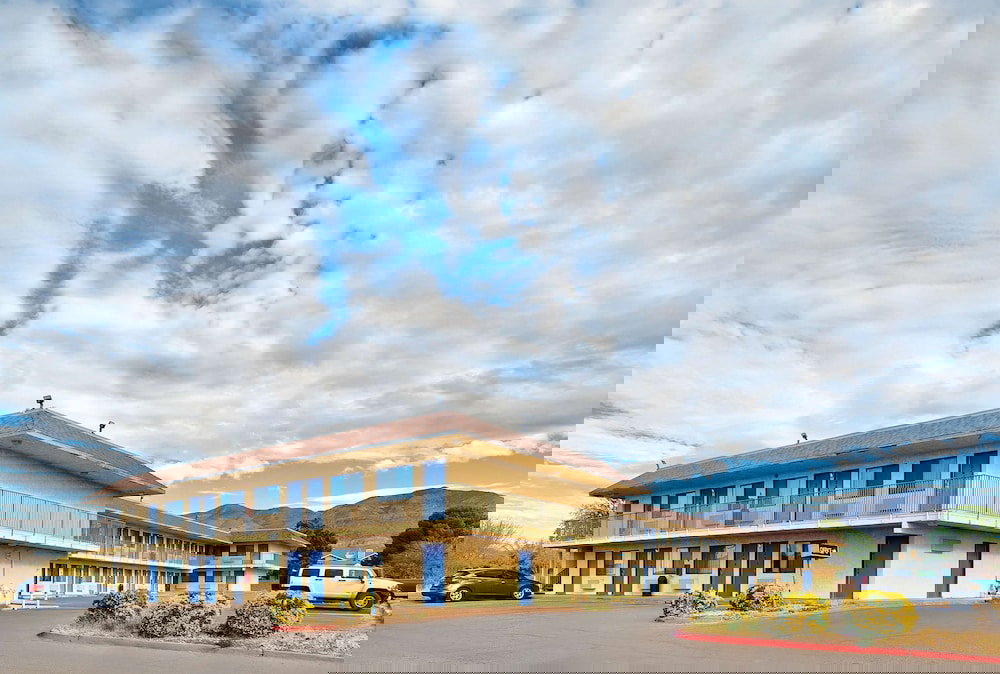 Motel 6 Alamogordo, NM - thumb 0