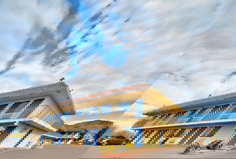 Motel 6 Alamogordo, NM - thumb 1