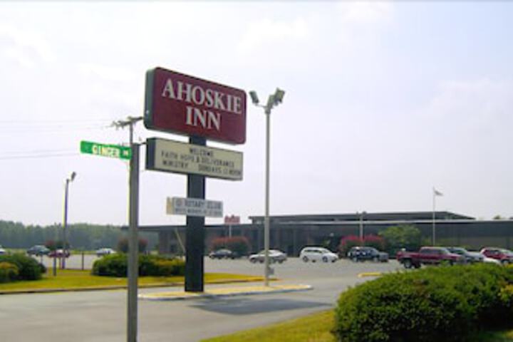 Ahoskie Inn - thumb 0