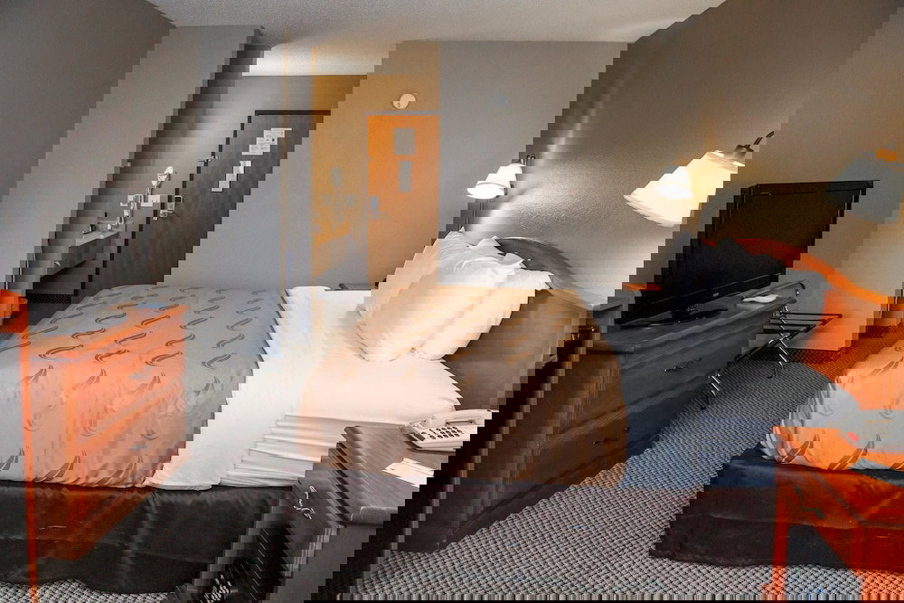 Quality Inn Burlington Near Hwy 34 - thumb 5