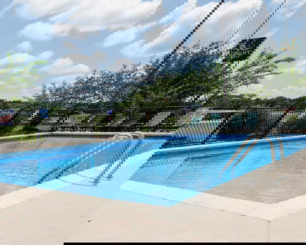 Quality Inn Louisville - thumb 4