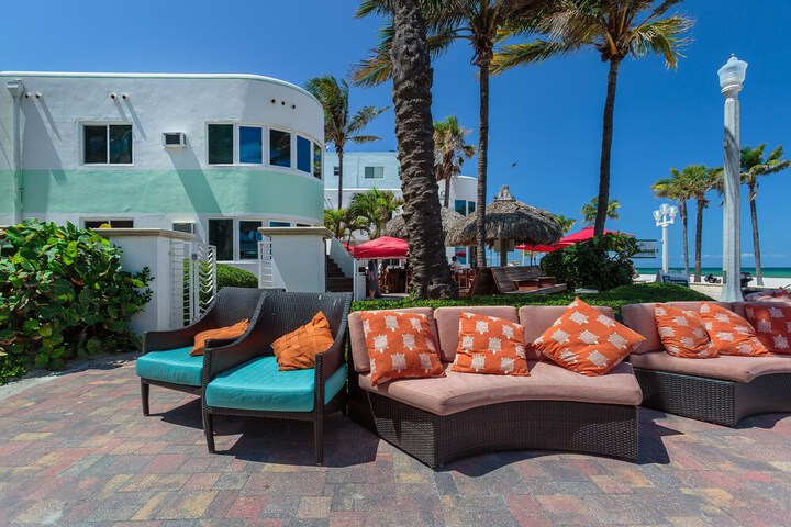 Walkabout Beach Resort - thumb 1