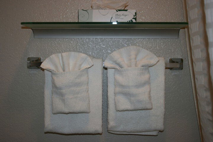 Bay Inn And Suites At Seaworld - thumb 5