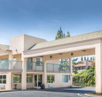 Days Inn by Wyndham Redwood City - Accommodation Indiana