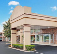 Days Inn by Wyndham Clarksville TN - Accommodation Indiana