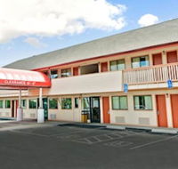 Days Inn by Wyndham Independence - Accommodation Indiana