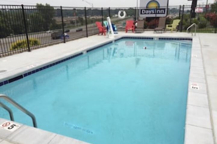 Days Inn By Wyndham Independence - thumb 2