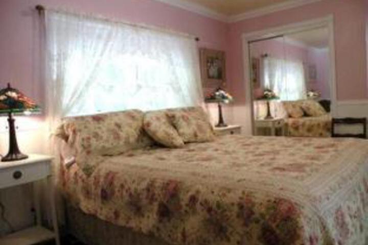 Monte Rio Cottages - thumb 0