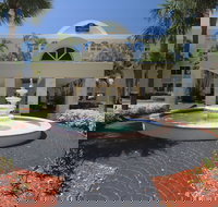 La Quinta Inn  Suites by Wyndham Deerfield Beach I-95 - Accommodation Indiana