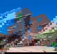 Holiday Inn  Suites Dallas-Addison an IHG Hotel - Accommodation Indiana