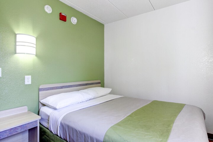 Motel 6 Portland, ME - thumb 5