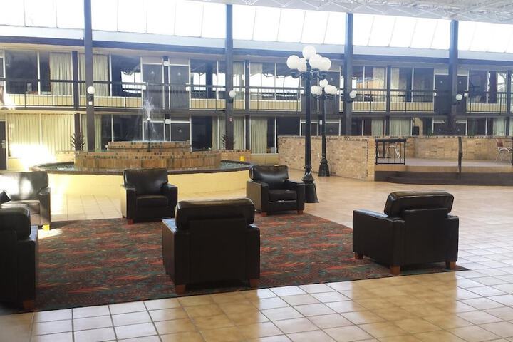 Days Inn By Wyndham Henryetta - thumb 5