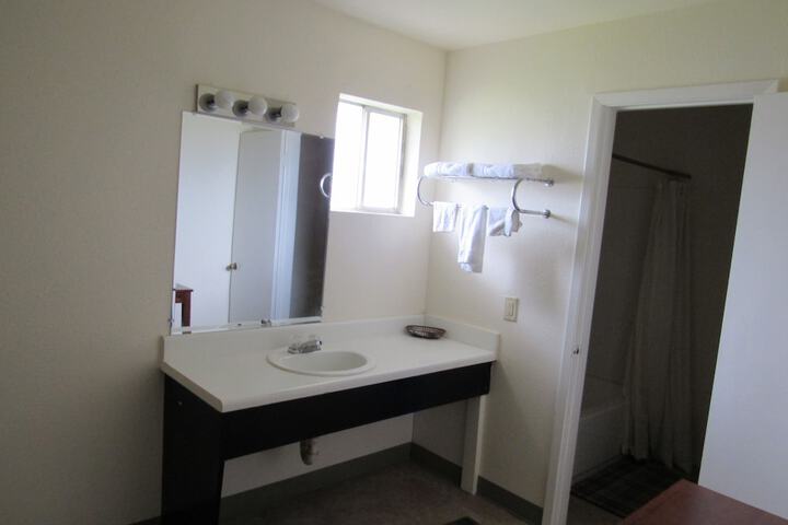 Alvin Extended Stay - thumb 7