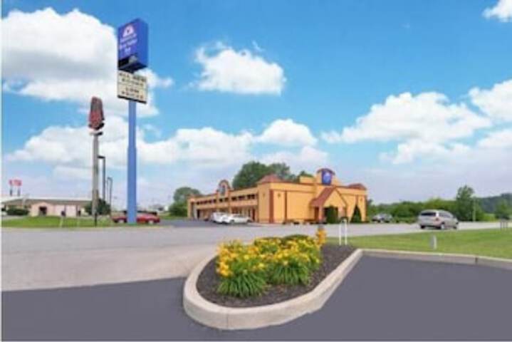 Crossroads Inn - thumb 1